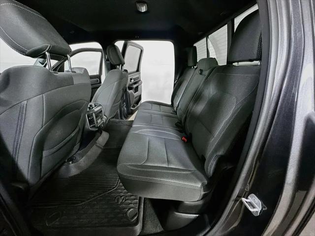 2021 Ram 1500 Big Horn Crew Cab 4x4 5'7" Box