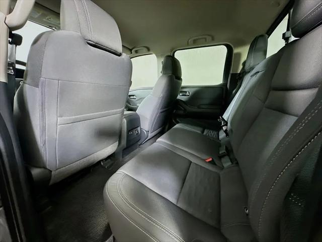 2022 Nissan Frontier Crew Cab SV 4x4
