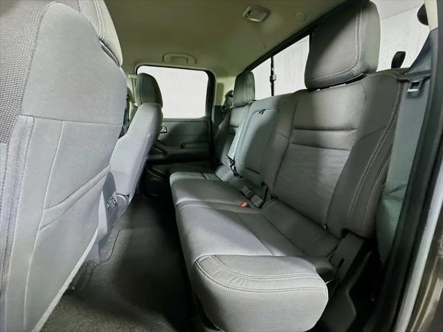 2022 Nissan Frontier Crew Cab SV 4x4