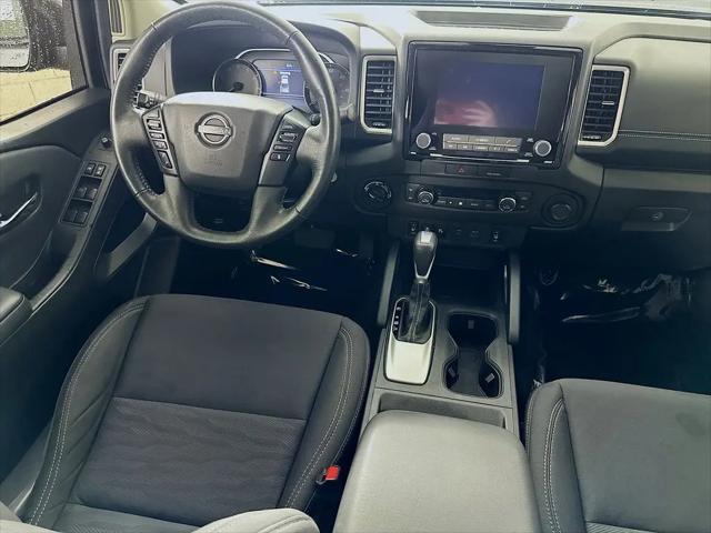 2022 Nissan Frontier Crew Cab SV 4x4