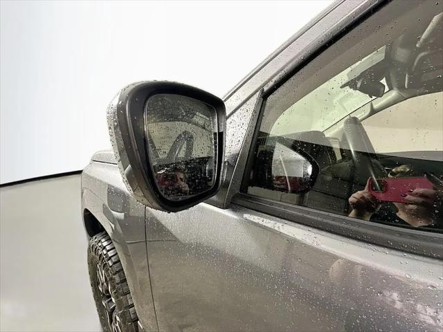 2022 Nissan Frontier Crew Cab SV 4x4