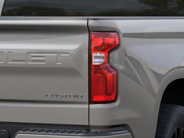 2026 Chevrolet Silverado 1500 2WD Crew Cab Short Bed Custom