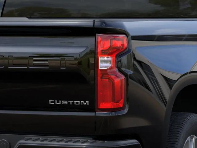 2026 Chevrolet Silverado 1500 2WD Crew Cab Short Bed Custom