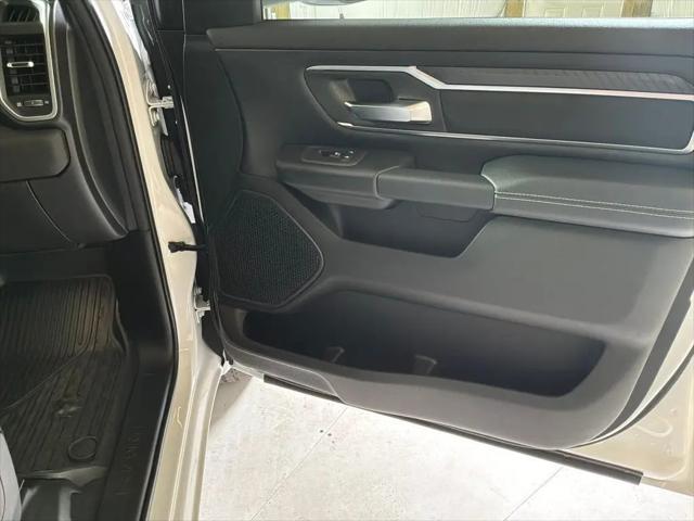 2026 Ram 1500 Big Horn Crew Cab 4x4 64 Box
