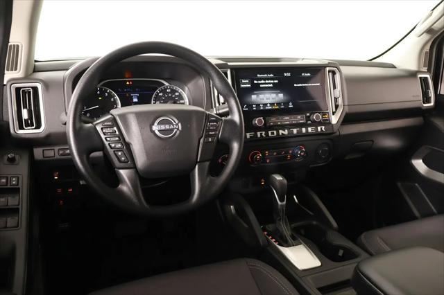 2025 Nissan Frontier Crew Cab SV 4x4