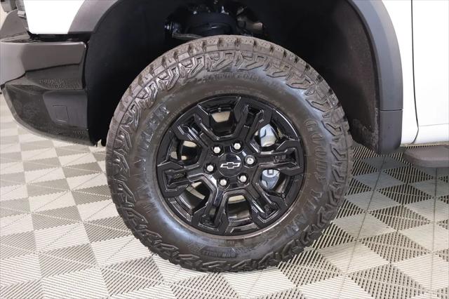2025 Chevrolet Silverado 1500 4WD Crew Cab Short Bed ZR2