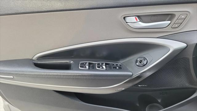 2017 Hyundai Santa Fe SE Ultimate