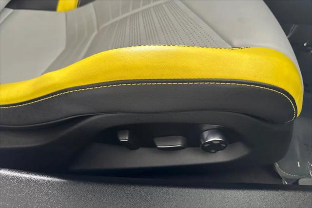 2022 Chevrolet Corvette Stingray RWD Convertible 3LT