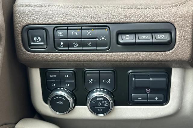 2024 GMC Yukon 4WD Denali