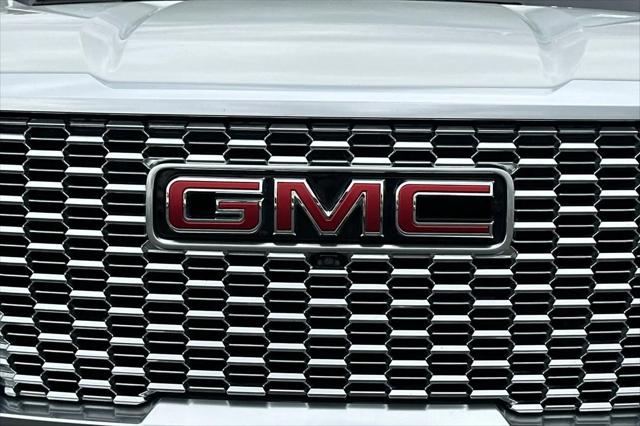 2024 GMC Yukon 4WD Denali