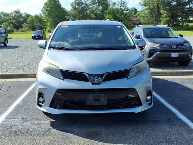 2019 Toyota Sienna SE 8 Passenger