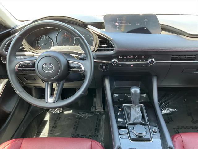 2025 Mazda Mazda3 2.5 S Carbon Edition