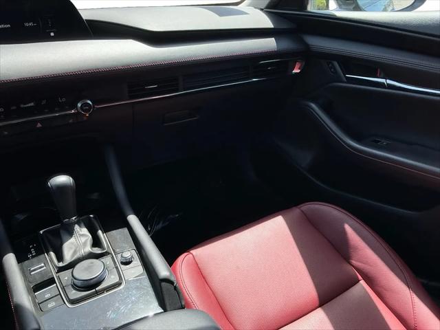 2025 Mazda Mazda3 2.5 S Carbon Edition