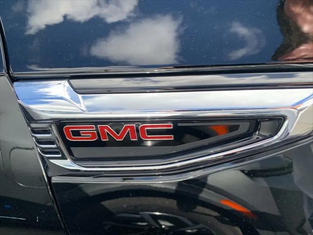 2025 GMC Yukon XL 2WD Elevation