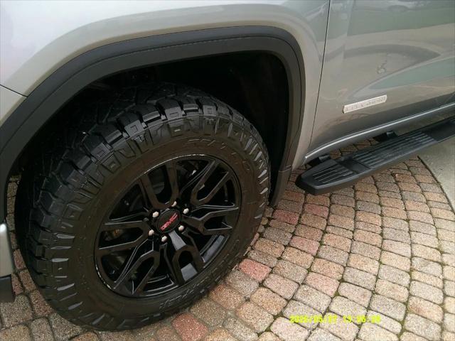 2025 GMC Sierra 1500 4WD Crew Cab Short Box Elevation with 3SB