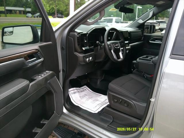 2025 GMC Sierra 1500 4WD Crew Cab Short Box Elevation with 3SB
