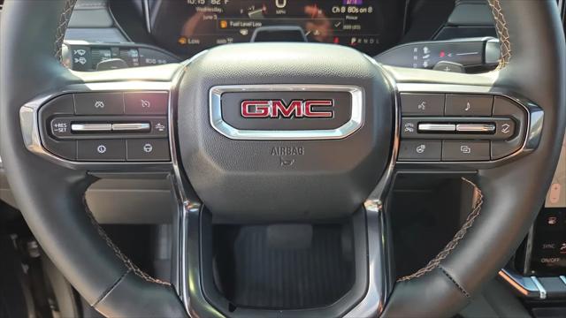 2025 GMC Acadia AWD AT4