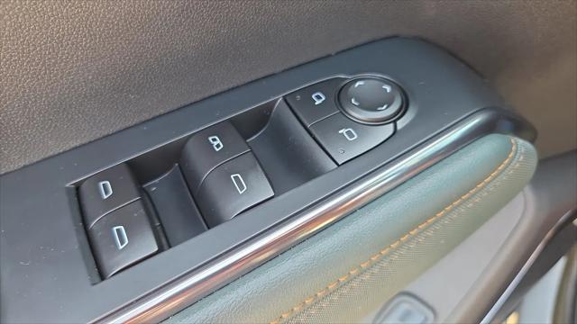 2025 GMC Acadia AWD AT4