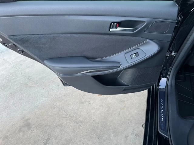 2019 Toyota Avalon XSE