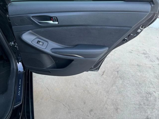 2019 Toyota Avalon XSE