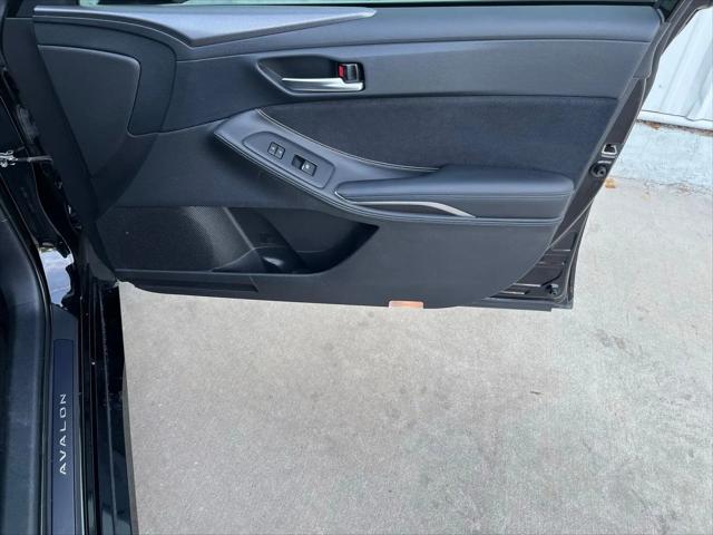 2019 Toyota Avalon XSE