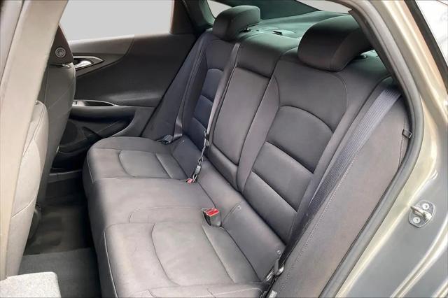 2017 Chevrolet Malibu 1LT
