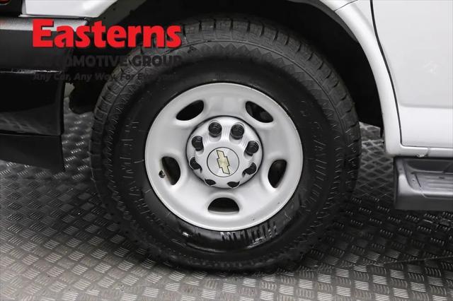 2023 Chevrolet Express Passenger RWD 3500 Extended Wheelbase LS