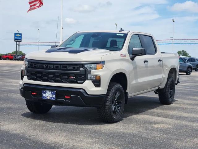 2026 Chevrolet Silverado 1500 4WD Crew Cab Short Bed Custom Trail Boss