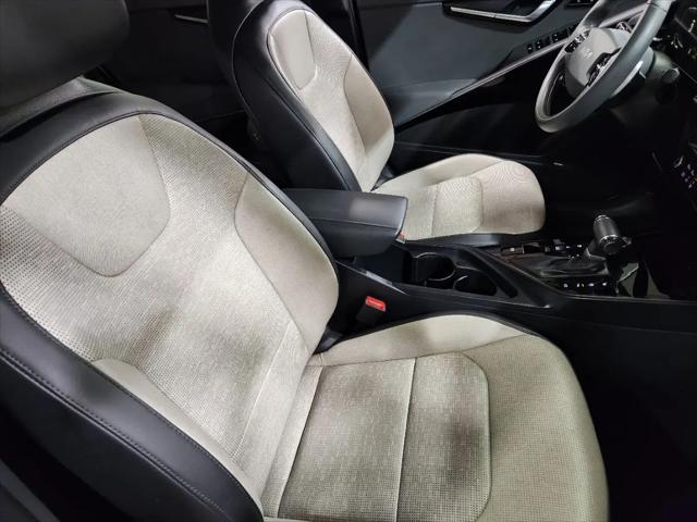 2023 Kia Niro SX