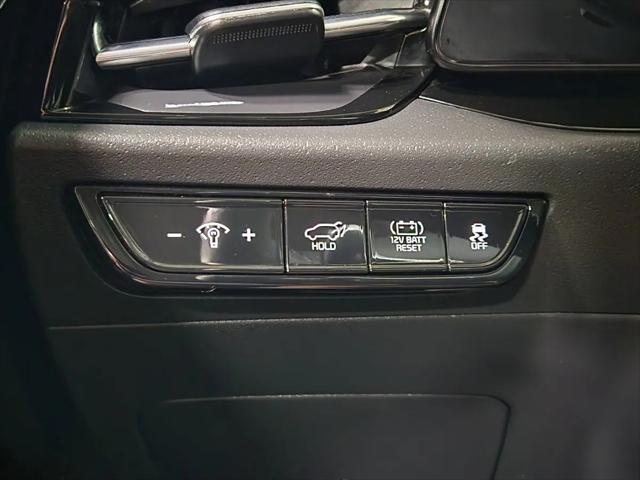 2023 Kia Niro SX