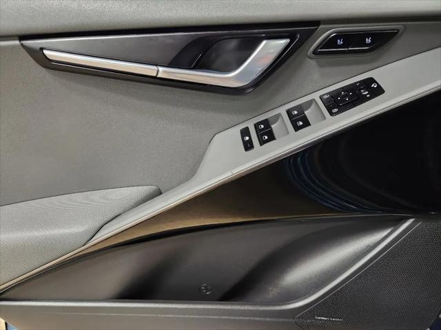 2023 Kia Niro SX