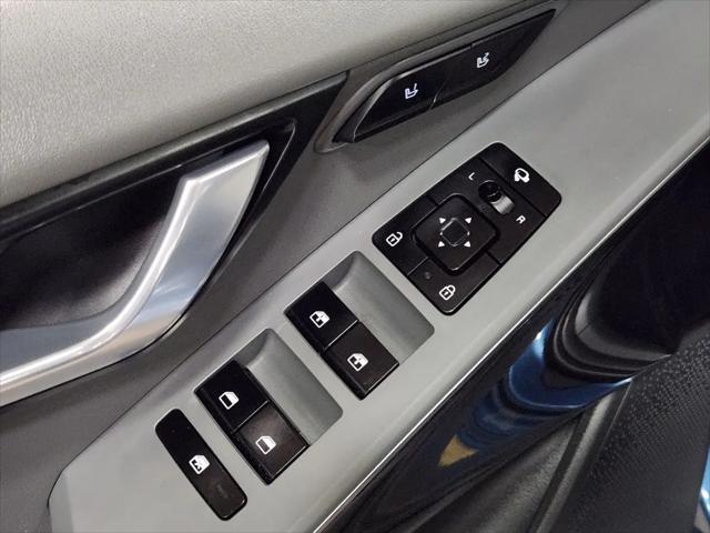 2023 Kia Niro SX