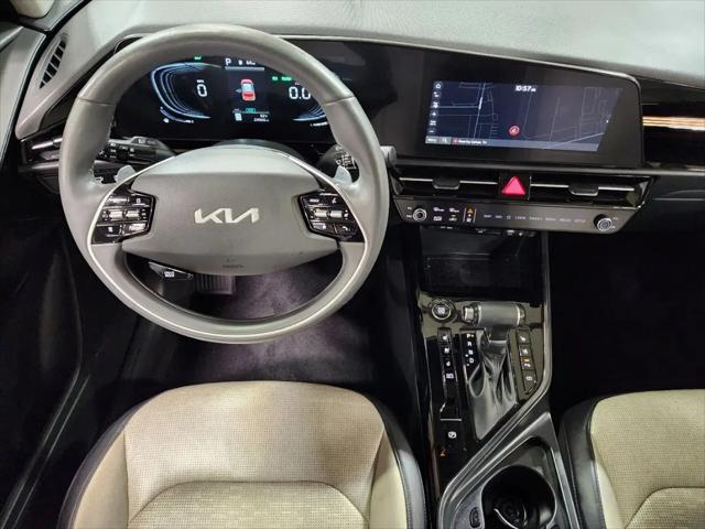 2023 Kia Niro SX