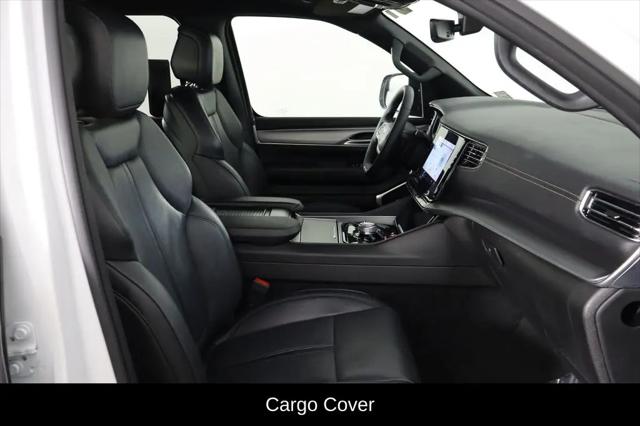 2023 Jeep Wagoneer Series II Carbide 4x4