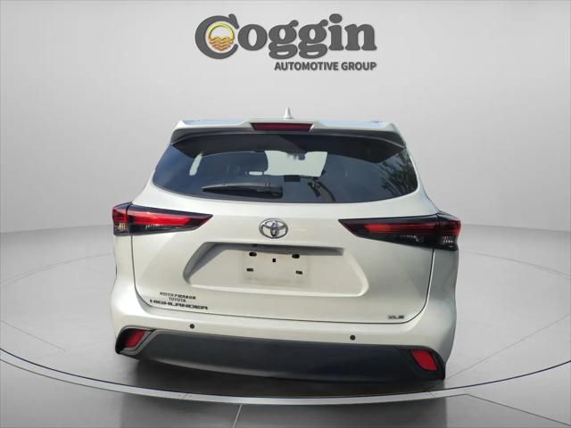 2024 Toyota Highlander LE