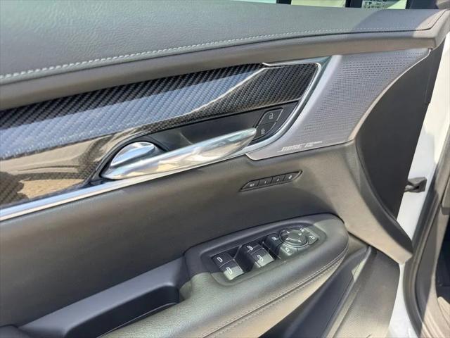 2023 Cadillac XT6 AWD Sport