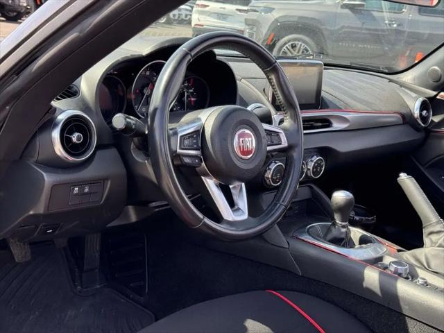 2017 Fiat 124 Spider Classica