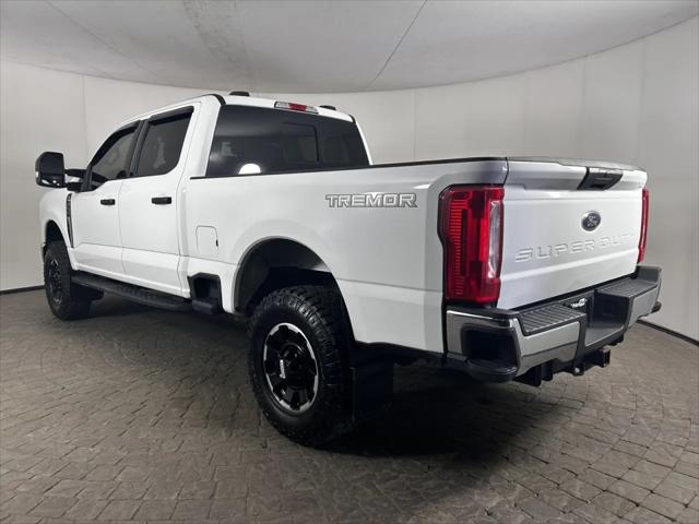 2025 Ford F-350 LARIAT