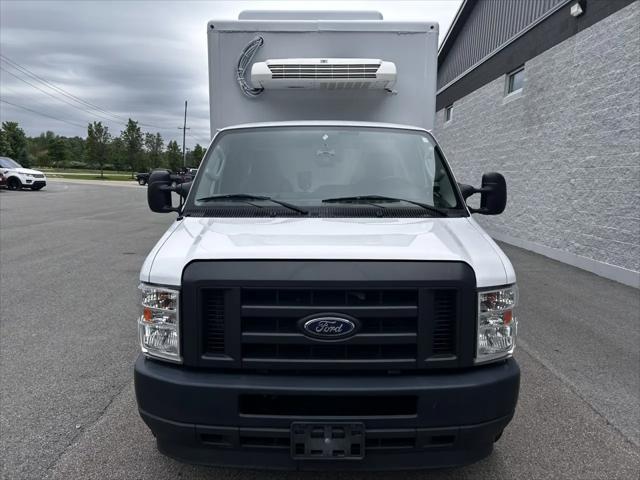 2023 Ford E-350 Cutaway Base