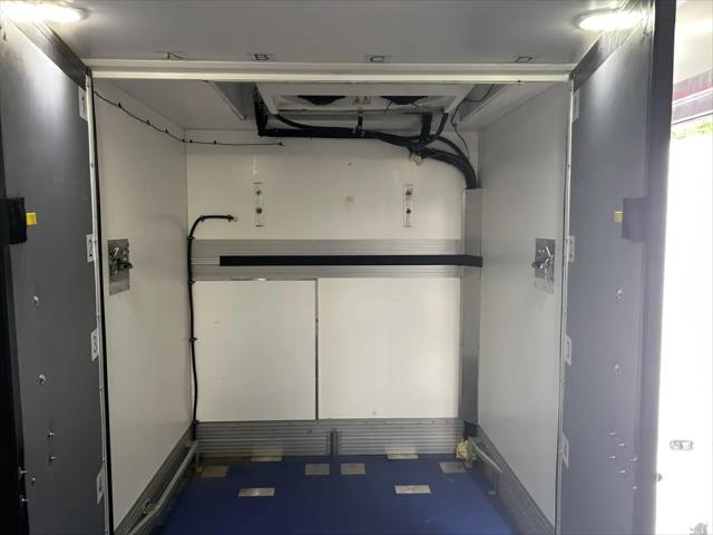2023 Ford E-350 Cutaway Base