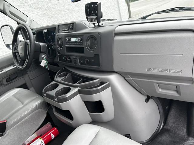 2023 Ford E-350 Cutaway Base