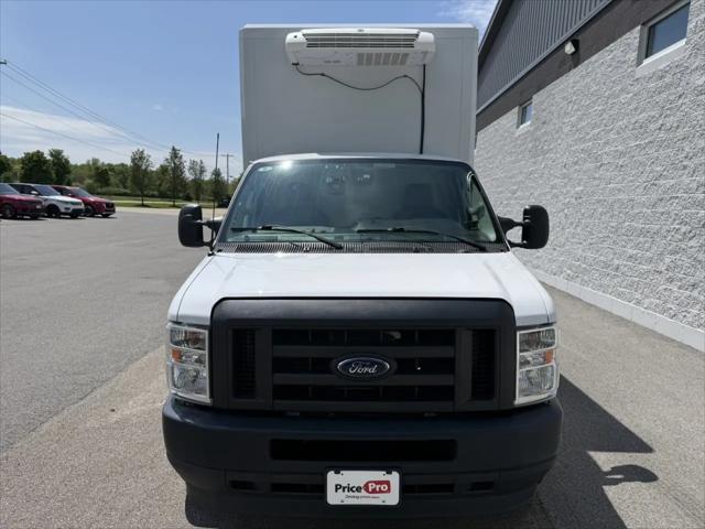 2023 Ford E-350 Cutaway Base