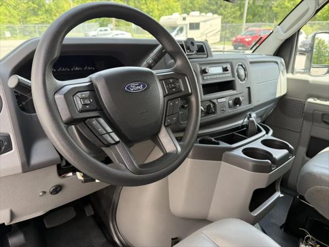 2023 Ford E-350 Cutaway Base