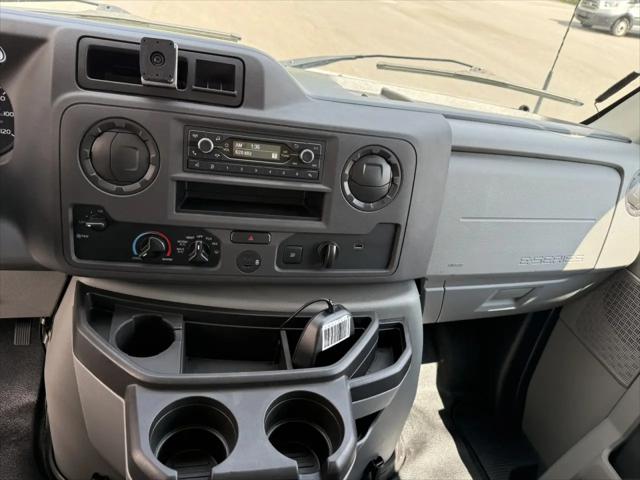 2023 Ford E-350 Cutaway Base