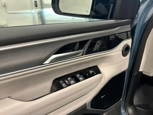2026 Jeep Grand Wagoneer Limited Altitude 4x4