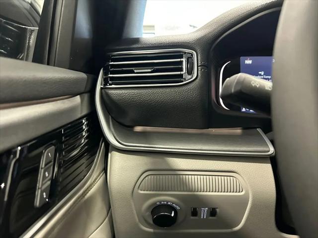 2026 Jeep Grand Wagoneer Limited Altitude 4x4