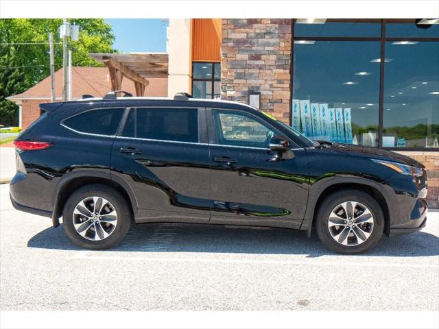 2023 Toyota Highlander XLE for sale in Dover, PA