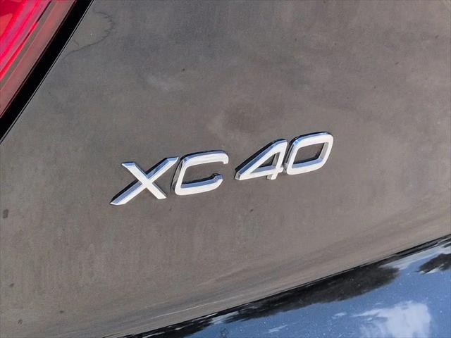 2020 Volvo XC40 T5 Momentum