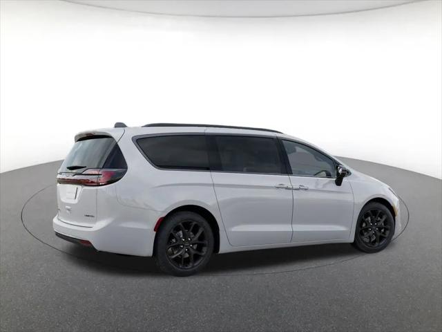 2027 Chrysler Pacifica Limited