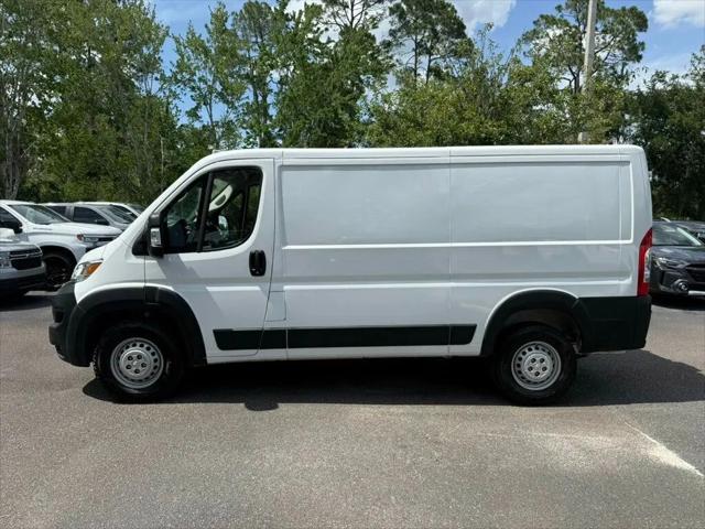 2025 Ram ProMaster 2500 Cargo Van Tradesman Low Roof 136" WB w/Pass Seat